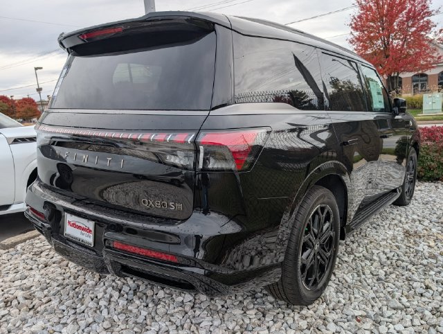 Used 2026 INFINITI QX80 4WD image 3