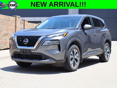 Used 2022 Nissan Rogue SV FWD image 1