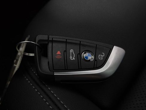 Used 2025 BMW i4 eDrive40 w/ Parking Assistance Package RWD image 27