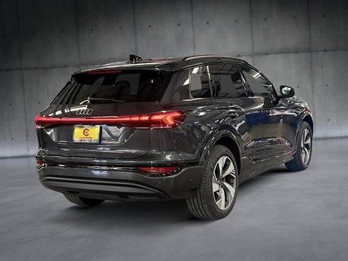 Used 2025 Audi Q6 e-tron Premium Plus w/ Premium Plus AWD/4WD image 5