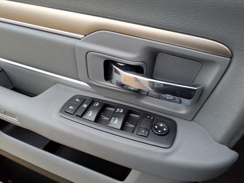 Used 2018 RAM 2500 Big Horn image 24