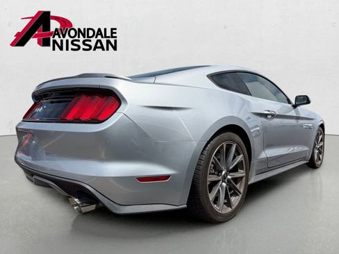 Used 2017 Ford Mustang GT Premium RWD image 3