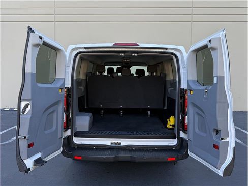 Used 2017 Ford Transit 150 XL image 44