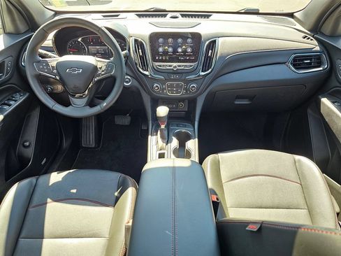 Used 2023 Chevrolet Equinox RS w/ RS Leather Package AWD/4WD image 17