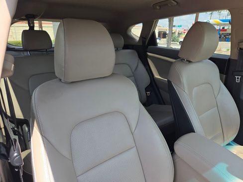 Used 2020 Hyundai Tucson Limited FWD image 29