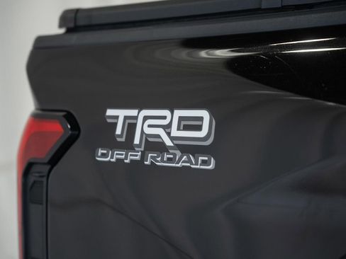 Used 2024 Toyota Tacoma TRD Off-Road AWD/4WD image 20