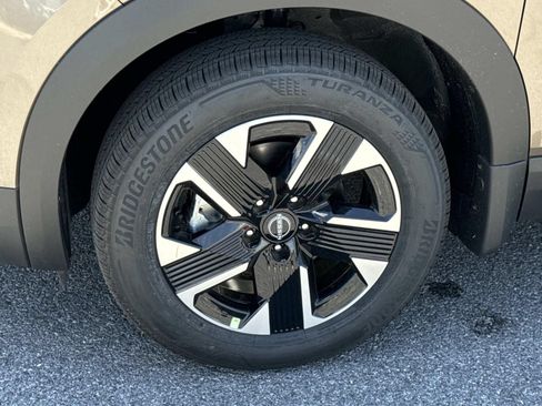 New 2026 Nissan Kicks SV AWD/4WD image 7
