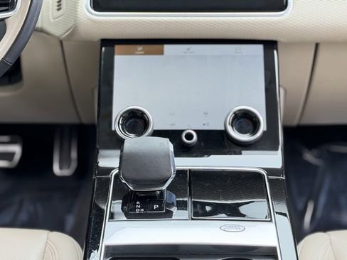 Used 2023 Land Rover Range Rover Velar R-Dynamic S image 48