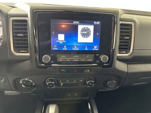 Used 2024 Nissan Frontier SV image 21