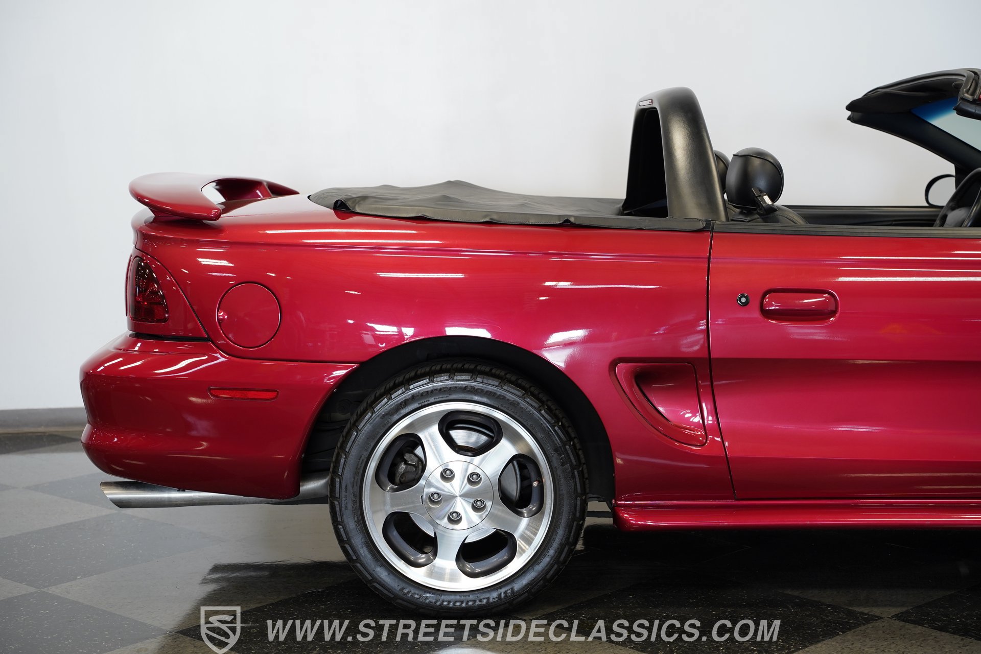 Used 1996 Ford Mustang Cobra RWD image 34