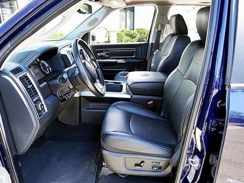 Used 2017 RAM 3500 Laramie w/ Convenience Group RWD image 18