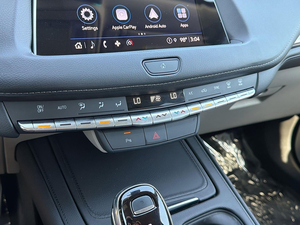 Certified 2023 Cadillac XT4 Luxury FWD image 11
