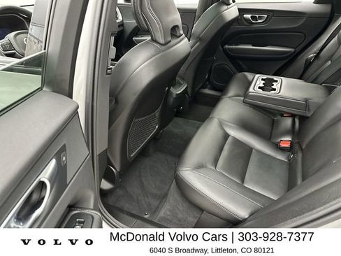Certified 2025 Volvo XC60 B5 Core AWD/4WD image 23