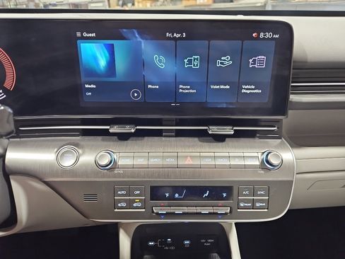 Used 2025 Hyundai Kona SEL FWD image 8