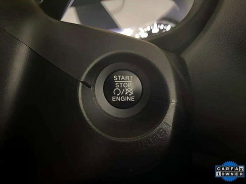 Used 2022 Jeep Renegade Latitude AWD/4WD image 41