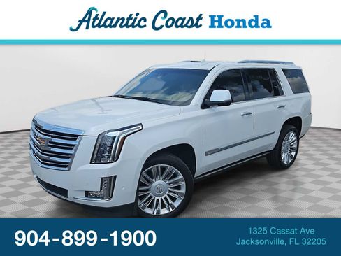 Used 2020 Cadillac Escalade Platinum AWD/4WD image 1