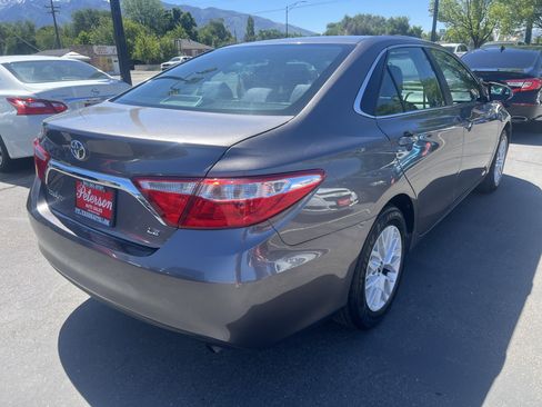 Used 2016 Toyota Camry LE FWD image 7