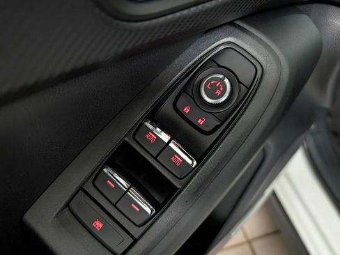 New 2025 Subaru Crosstrek 2.5i Limited w/ Popular Package #3A image 25