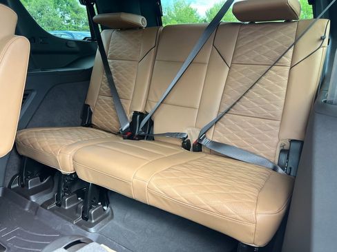 Used 2024 Cadillac Escalade Sport w/ LPO, ONYX Package AWD/4WD image 18