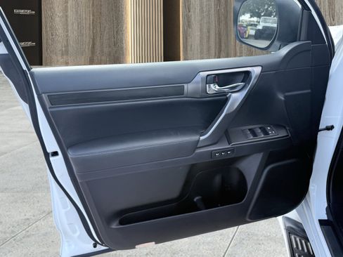 Used 2023 Lexus GX 460 Premium image 31