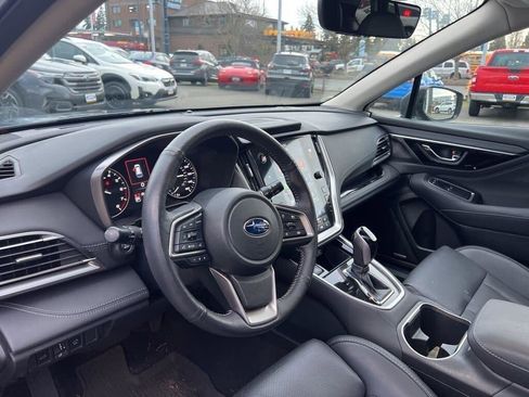 Used 2025 Subaru Outback Limited image 7