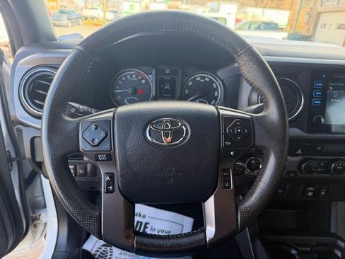 Used 2018 Toyota Tacoma 4x4 Double Cab image 15