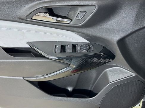 New 2026 Chevrolet Trax LT w/ Driver Confidence Package image 15