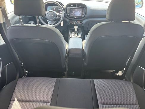 Used 2024 Kia Soul LX w/ Option Group 015 FWD image 12
