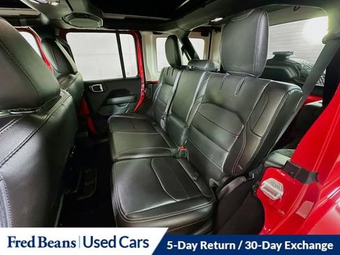 Used 2022 Jeep Wrangler Unlimited Sahara w/ Cold Weather Group AWD/4WD image 26