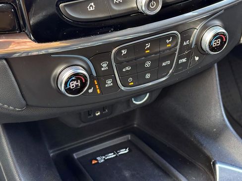 Certified 2023 Chevrolet Traverse LT w/ LPO, Floor Liner Package image 25