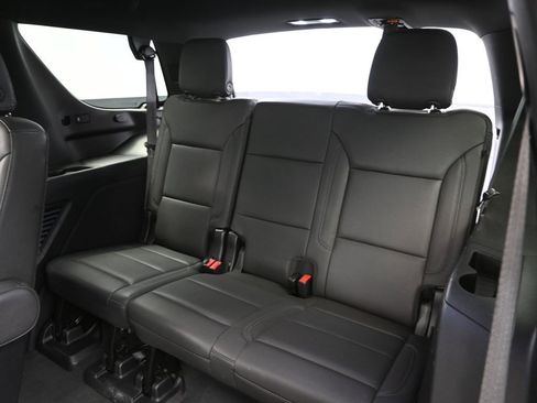 Used 2023 Chevrolet Tahoe Z71 w/ Luxury Package AWD/4WD image 46