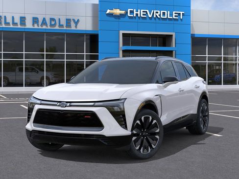 New 2025 Chevrolet Blazer EV RS image 32