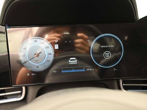 New 2026 Hyundai Elantra Limited FWD image 18