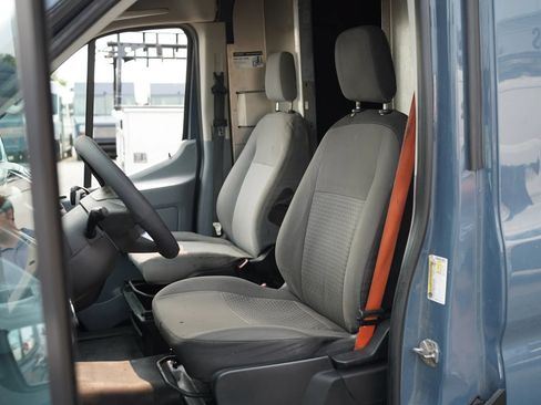 Used 2019 Ford Transit 250 148 High Roof Extended RWD image 17