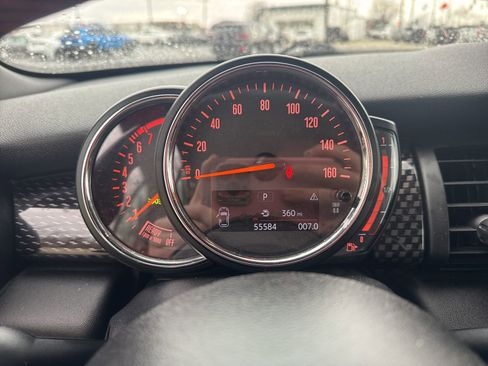 Used 2019 MINI Cooper S w/ Signature Upholstery Package image 22