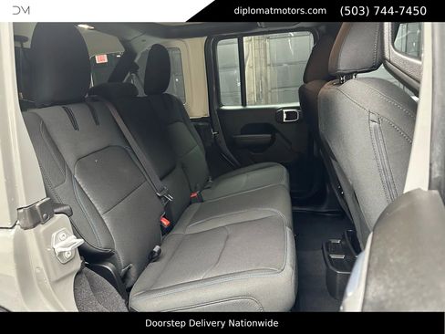 Used 2023 Jeep Wrangler Unlimited Rubicon 4xe w/ Steel Bumper Group image 20