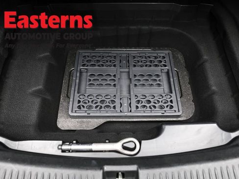 Used 2018 Mercedes-Benz E 300 4MATIC image 23