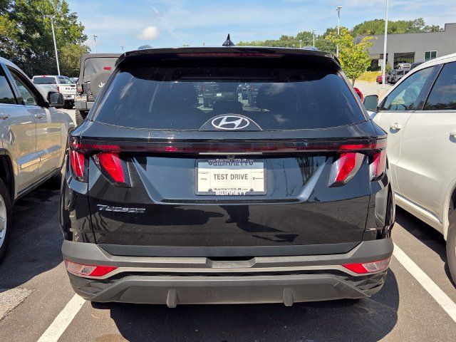 Used 2024 Hyundai Tucson SEL FWD image 2