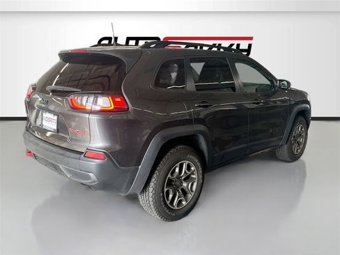 Used 2022 Jeep Cherokee Trailhawk w/ Premium Leather Package image 7