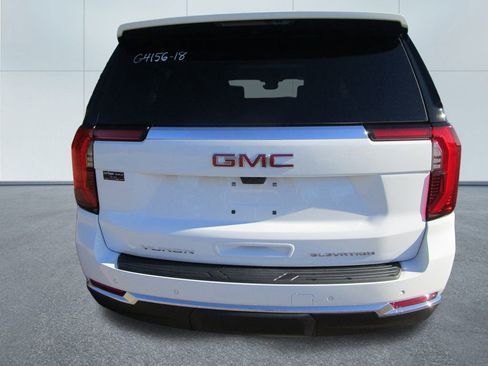 New 2026 GMC Yukon XL Elevation w/ Elevation Premium Package image 8