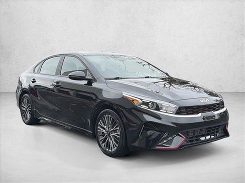 Used 2023 Kia Forte GT-Line image 3