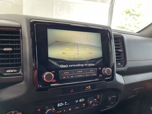 Used 2022 Nissan Frontier PRO-4X image 25