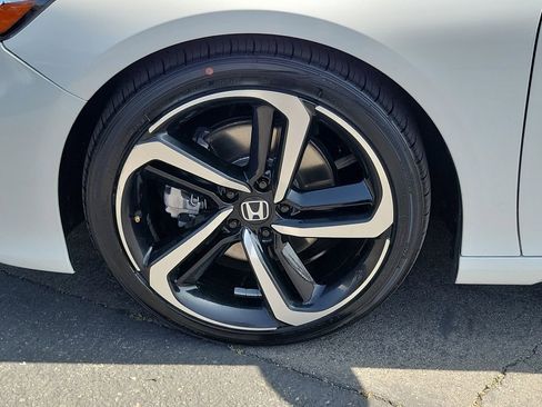 Used 2020 Honda Accord Sport image 29