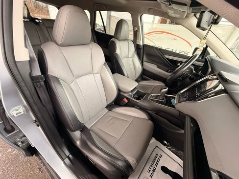 Used 2023 Subaru Outback Limited image 25
