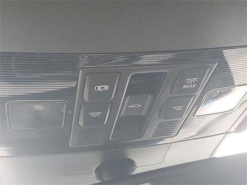 Used 2016 Volkswagen GTI SE w/ Driver Assistance Package image 31