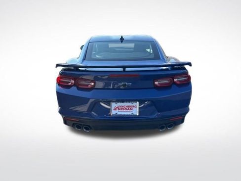 Used 2024 Chevrolet Camaro LT w/ Technology Package image 5