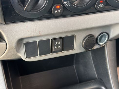 Used 2015 Toyota Tacoma PreRunner w/ SR5 Package RWD image 11