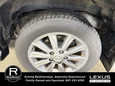 Used 2011 Lexus LX 570 4WD w/ Luxury Pkg image 6