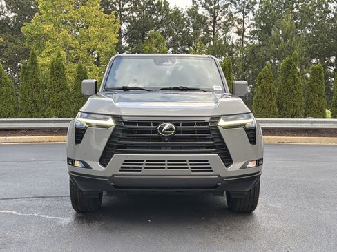 Used 2025 Lexus GX 550 w/ Accessory Package (2T) AWD/4WD image 13