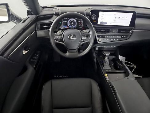Used 2025 Lexus ES 300h w/ Premium Package image 12